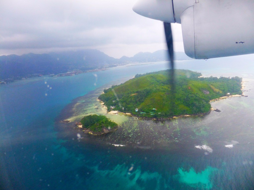 Flygplan på Praslin Seychellerna